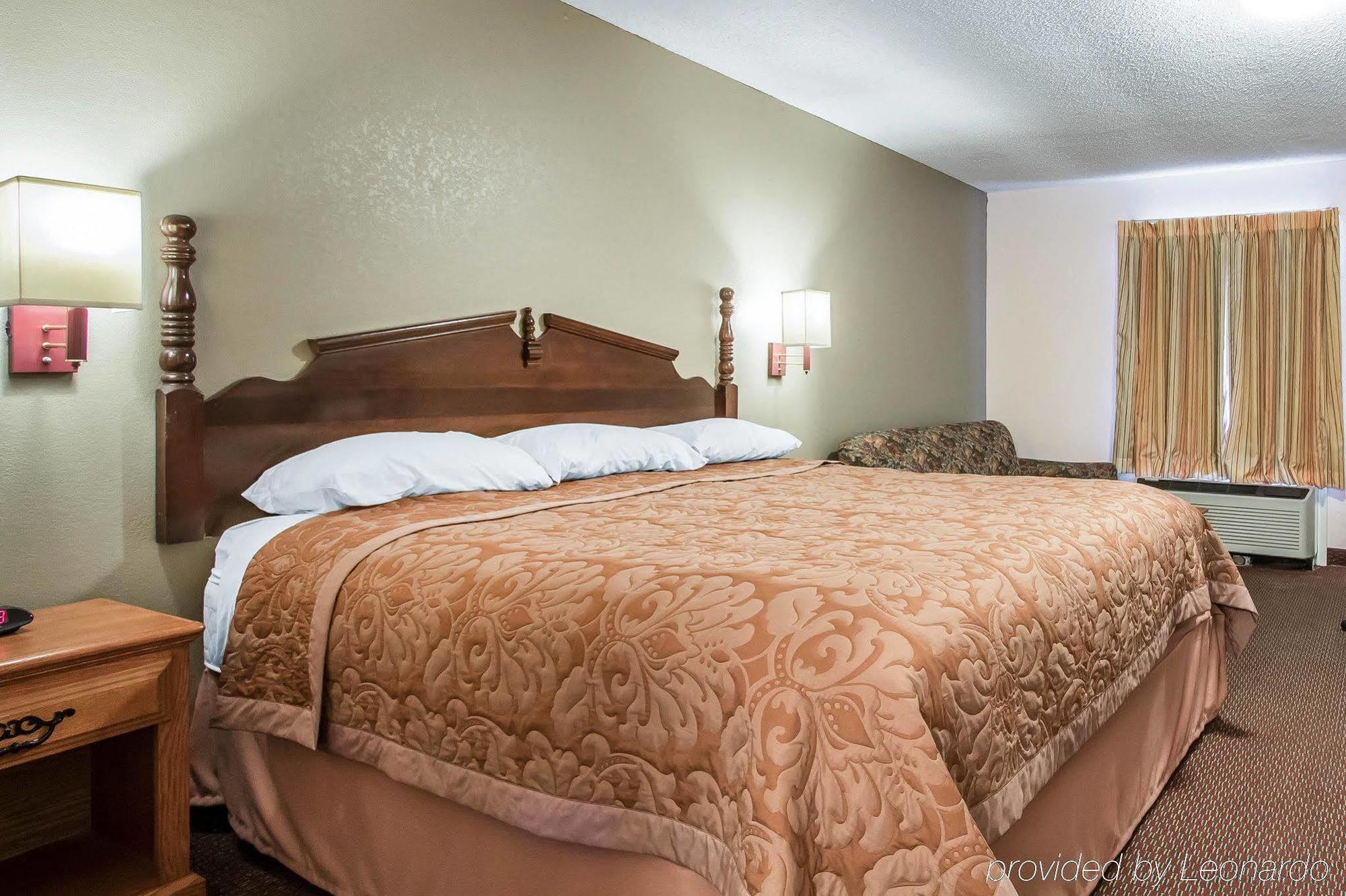Americas Best Value Inn - Brookhaven Exterior photo